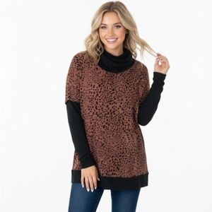 HONEYME knit sweater leopard print size medium new with tags